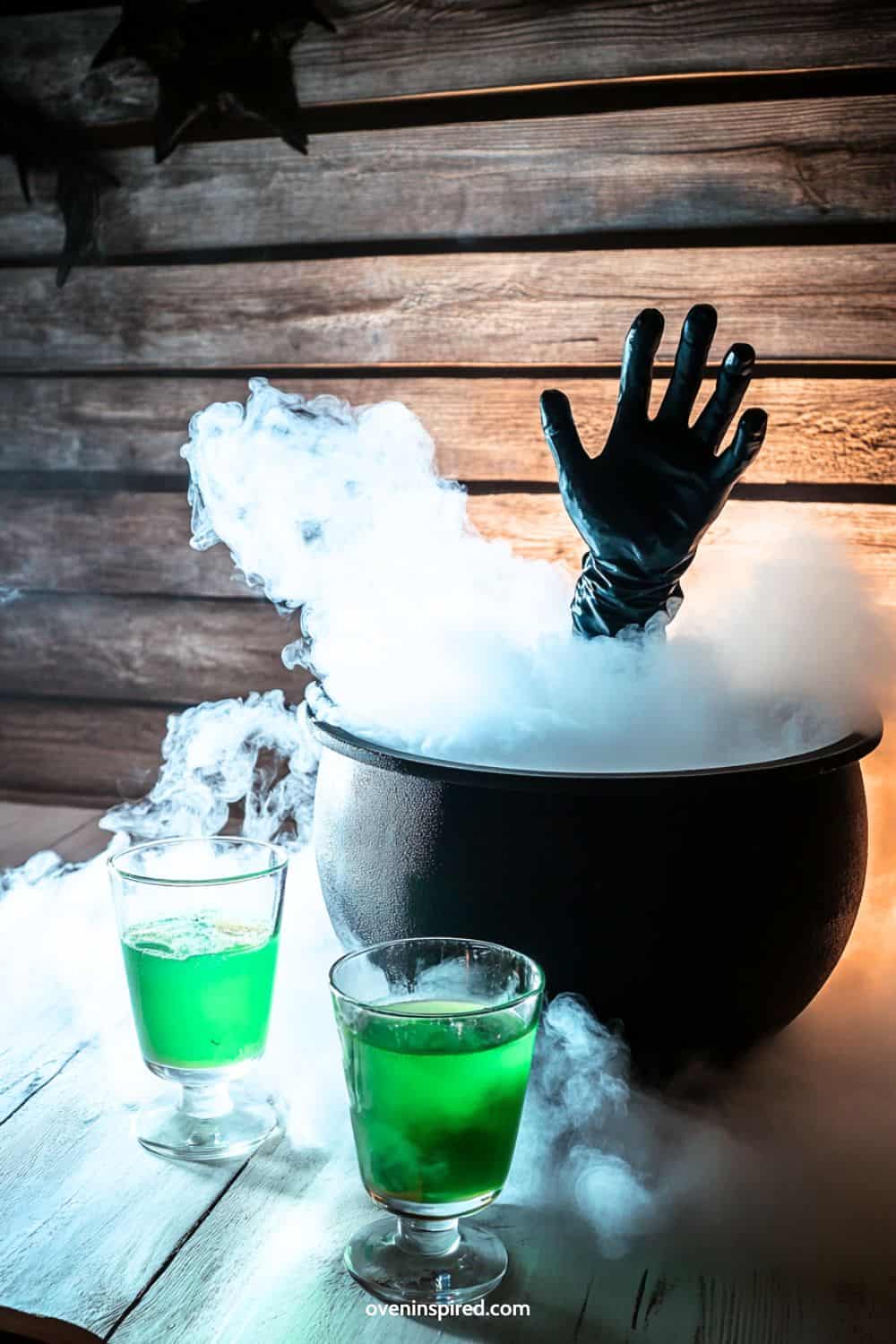 45 Eerily Easy Halloween Cocktails for a Scarily Good Time