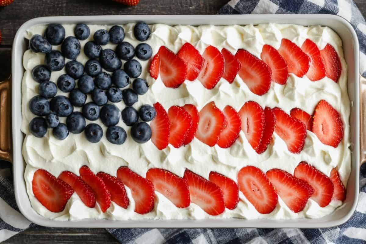 Easy 4th of July Jello Flag Cake Recipe