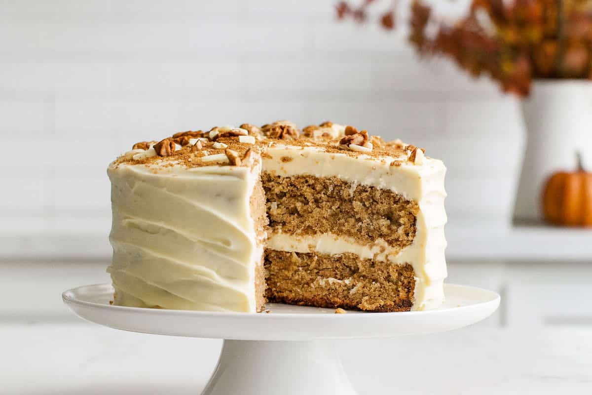 Festive Fall Cake Recipes to Make Your Home Smell Cozy